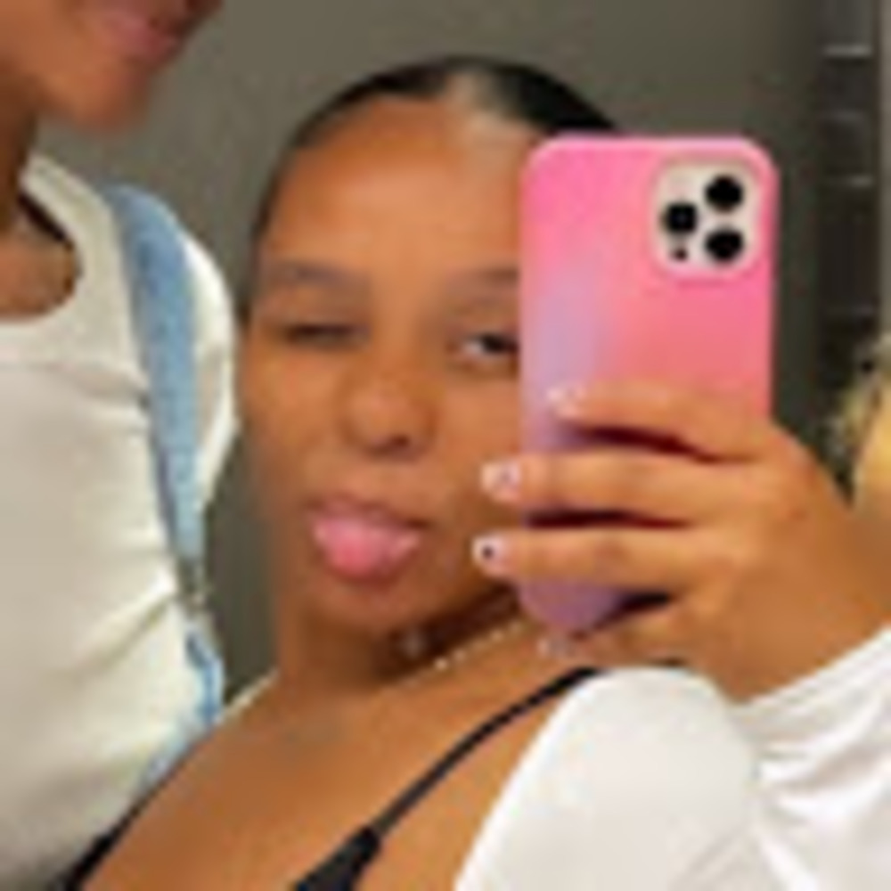 Meet your Posher, Jada